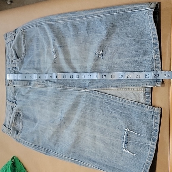 Levi's Size 29 Med-Light Wash Denim Midi Skirt, Front Slit, Exc. Used Condition - Picture 5 of 12